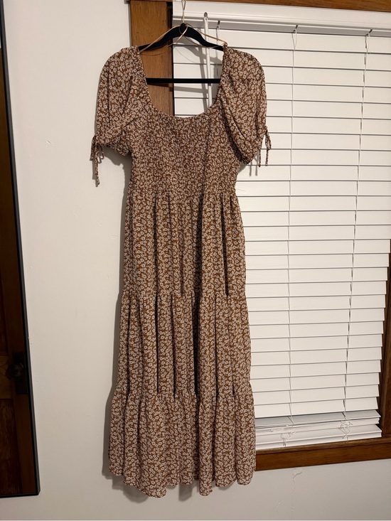 Blu Pepper Dresses & Skirts - Blu Pepper Brown Floral Tiered Maxi Dress with Puff Sleeves size Large